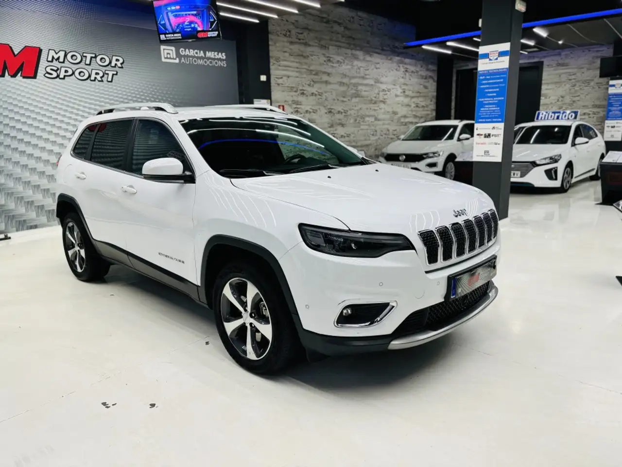  Renting jeep cherokee 2 2 limited awd 9at blanco