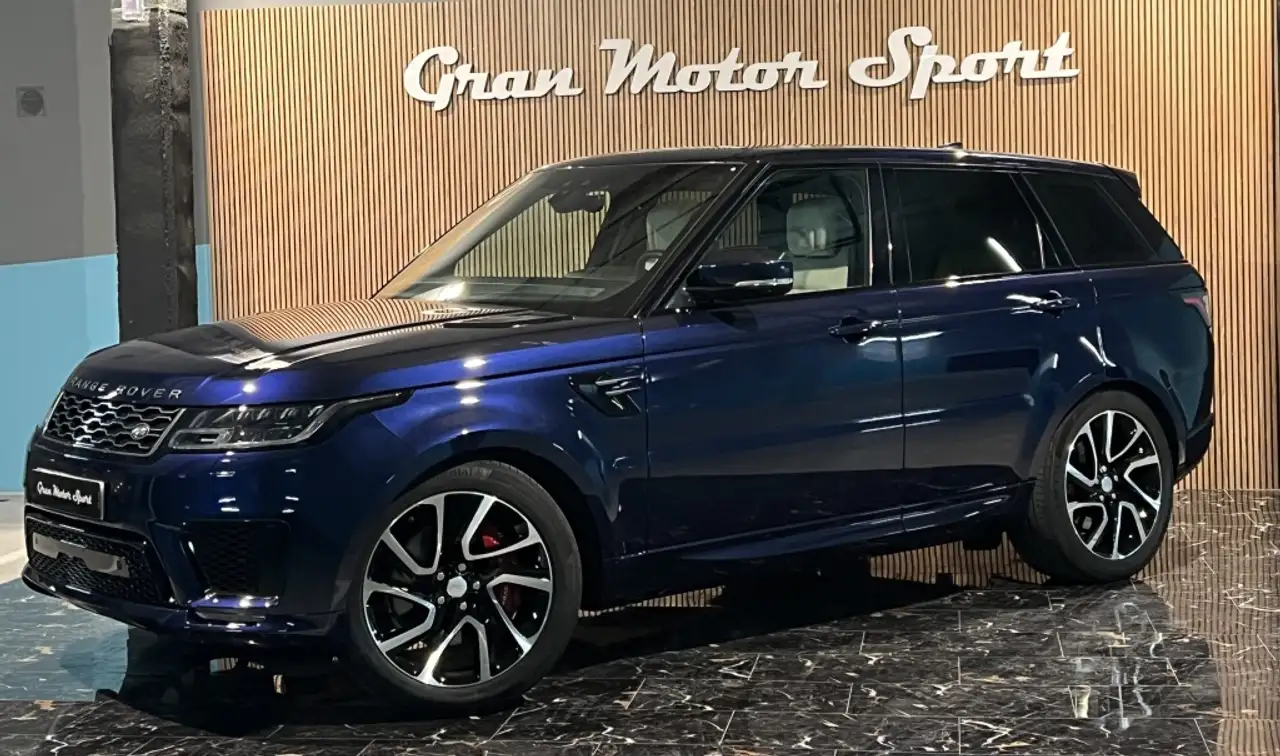 Renting Land Rover Range Rover Sport 2.0 Si4 PHEV HSE Dynamic 404 Azul
