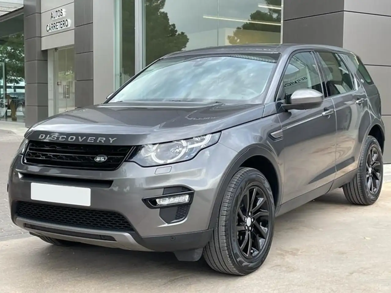  Renting Land Rover Discovery Sport 2.0L TD4 110kW (150CV) 4×4 SE Gris