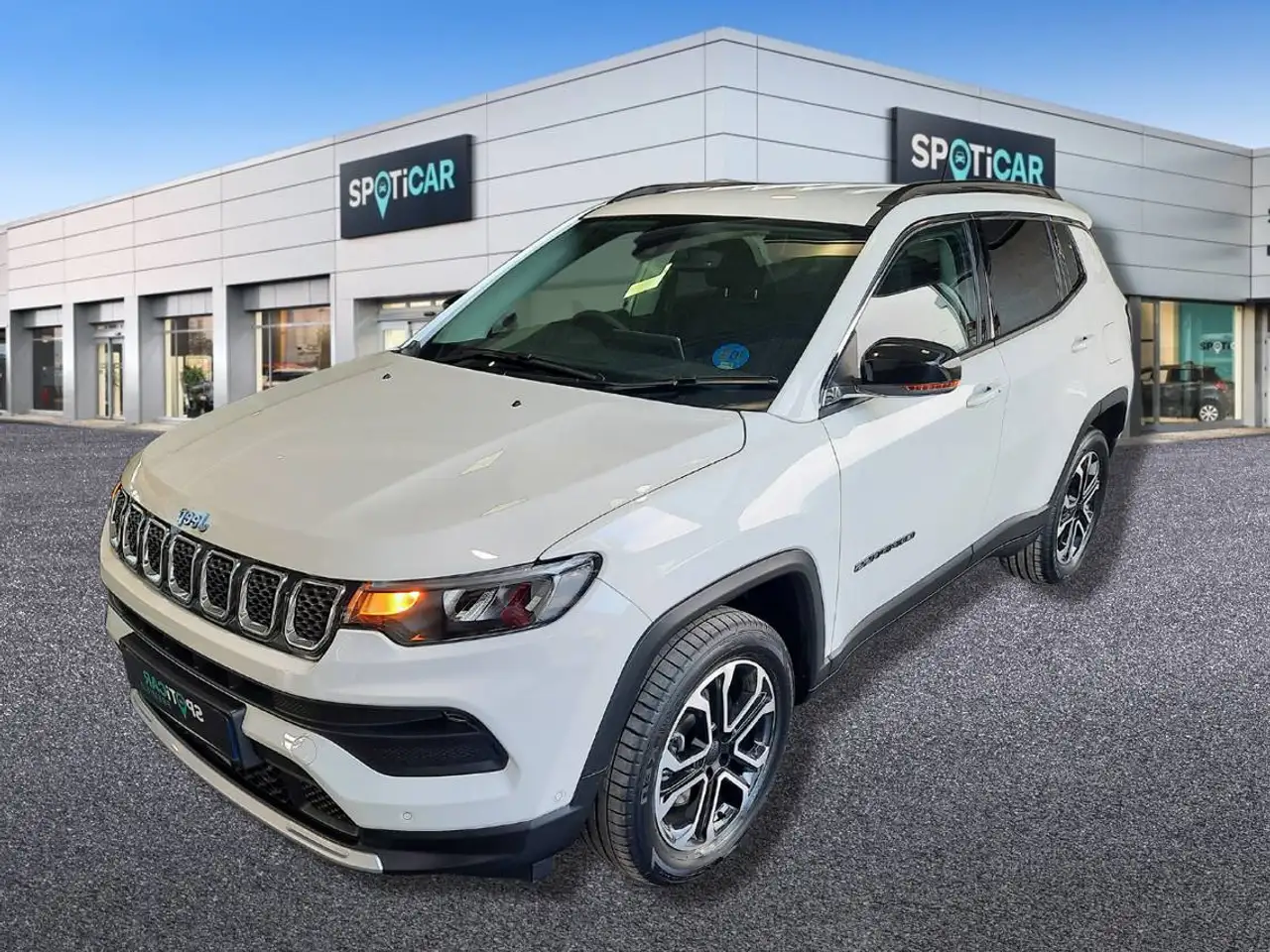Renting Jeep Compass 1.3 PHEV Limited EAWD Aut. 190 Blanco