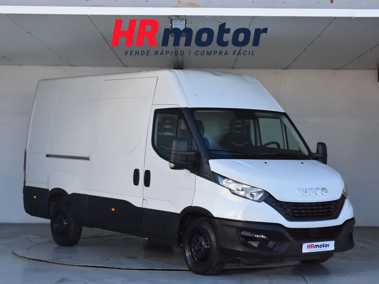  Renting Iveco Daily 35 S H2 Blanco