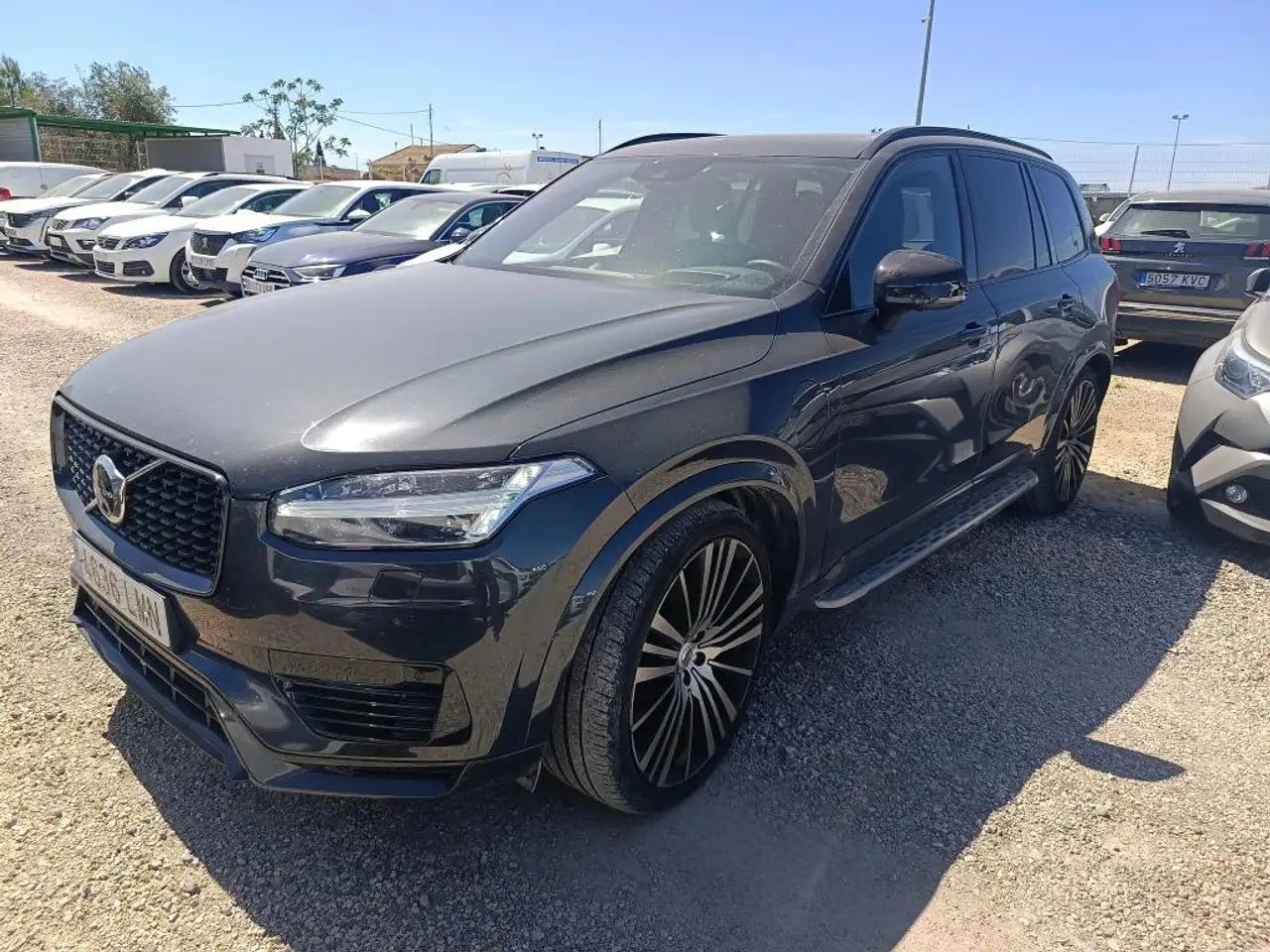  Renting Volvo XC90 T8 Twin Recharge R-Design AWD Aut. Plateado