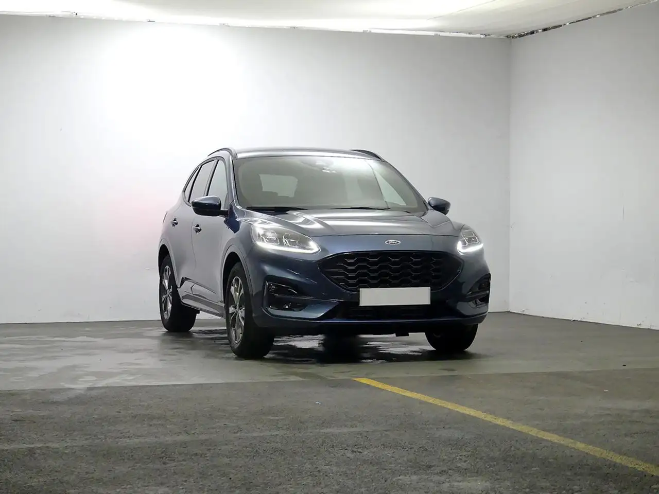  Renting Ford Kuga 1.5 EcoBlue ST-Line FWD 120 Azul