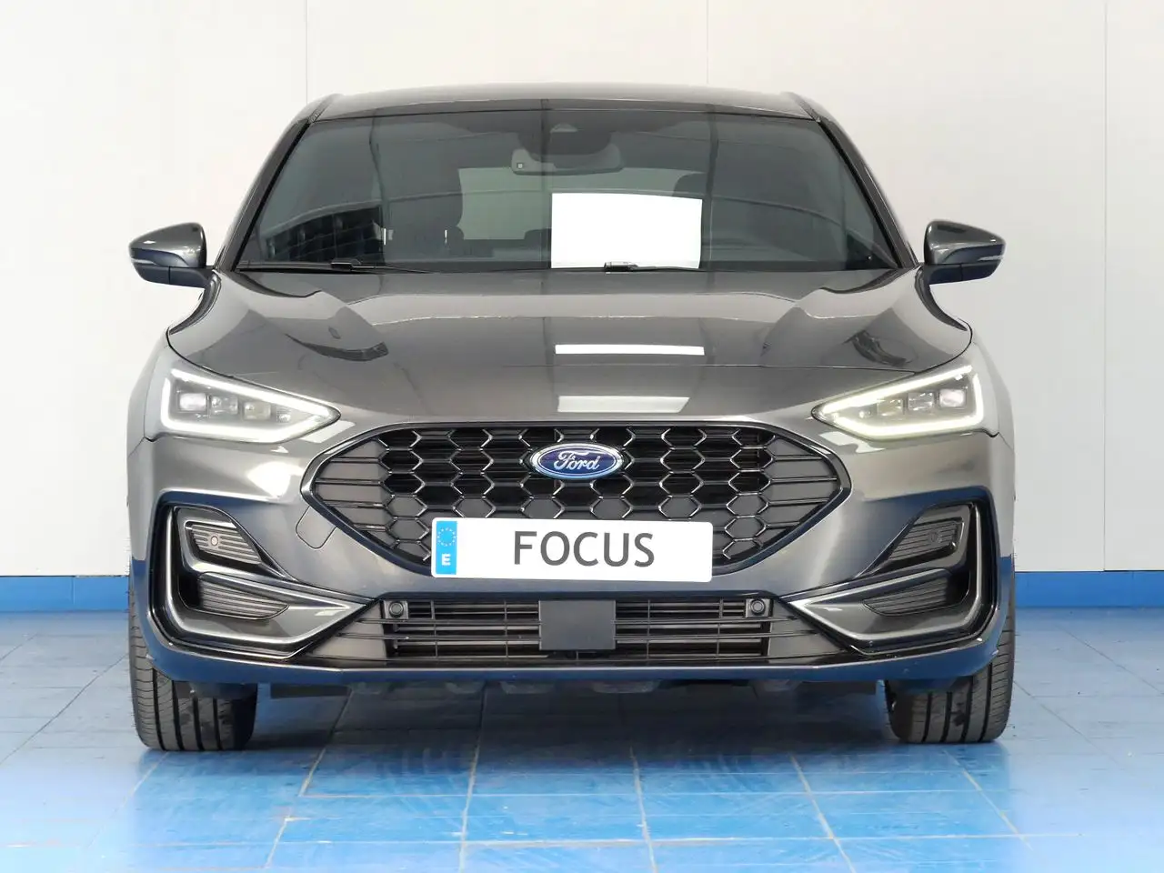  Renting Ford Focus 1.0 ECOBOOST 92KW ST-LINE X 125 5P Gris 1 1