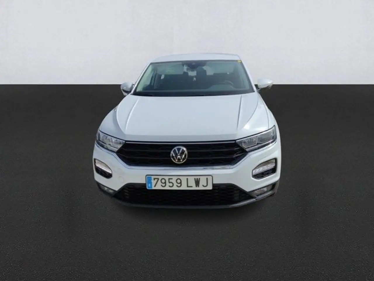  Renting Volkswagen T-Roc 2.0TDI Edition 85kW Blanco 2