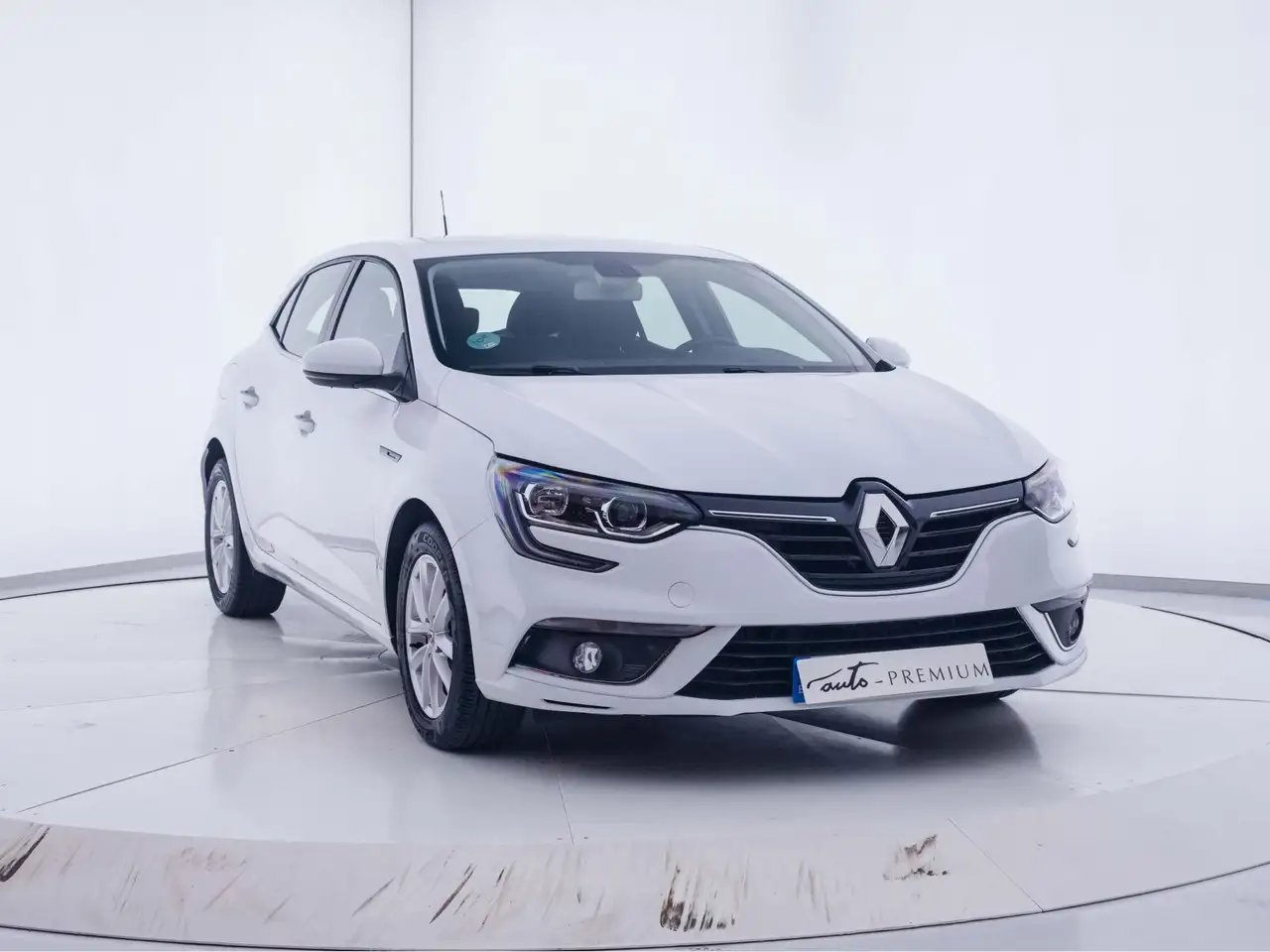  Renting Renault Megane 1.3 TCe GPF Business 85kW Blanco