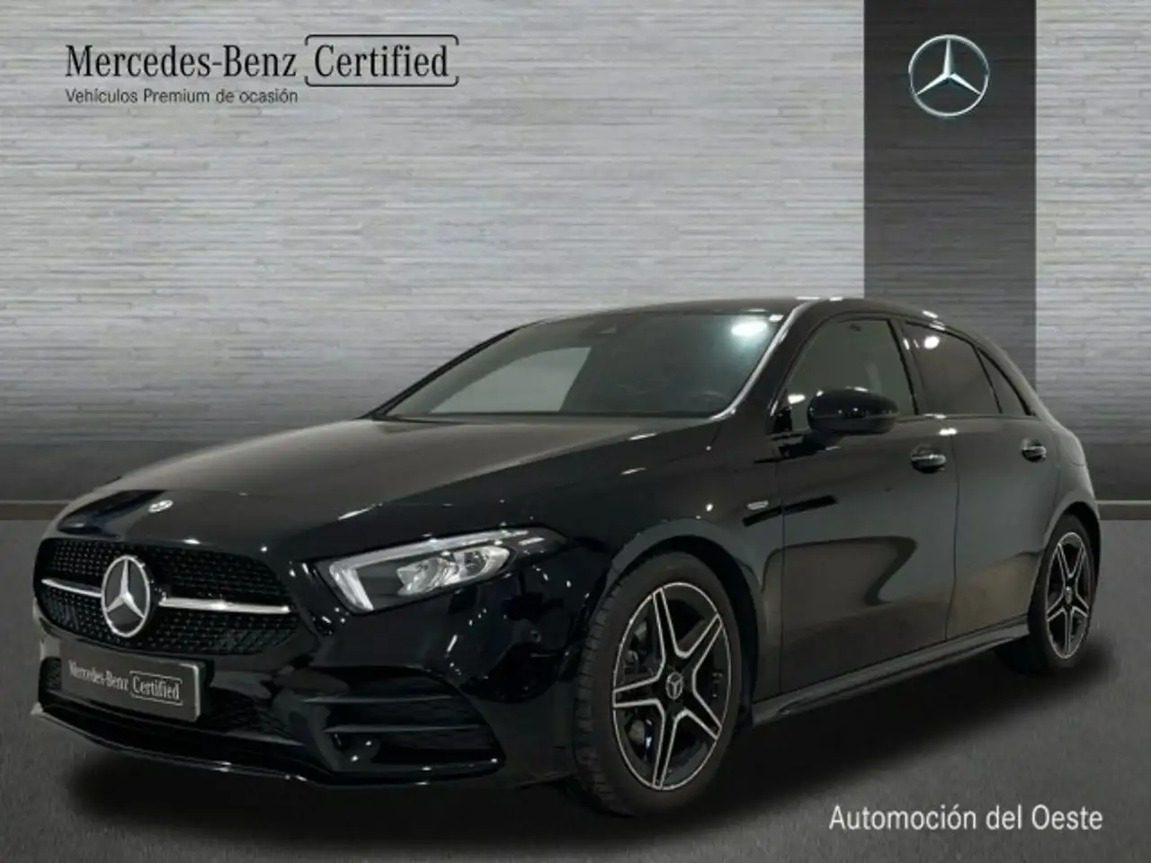  Renting Mercedes-Benz A 180 amg line (euro 6d) Negro