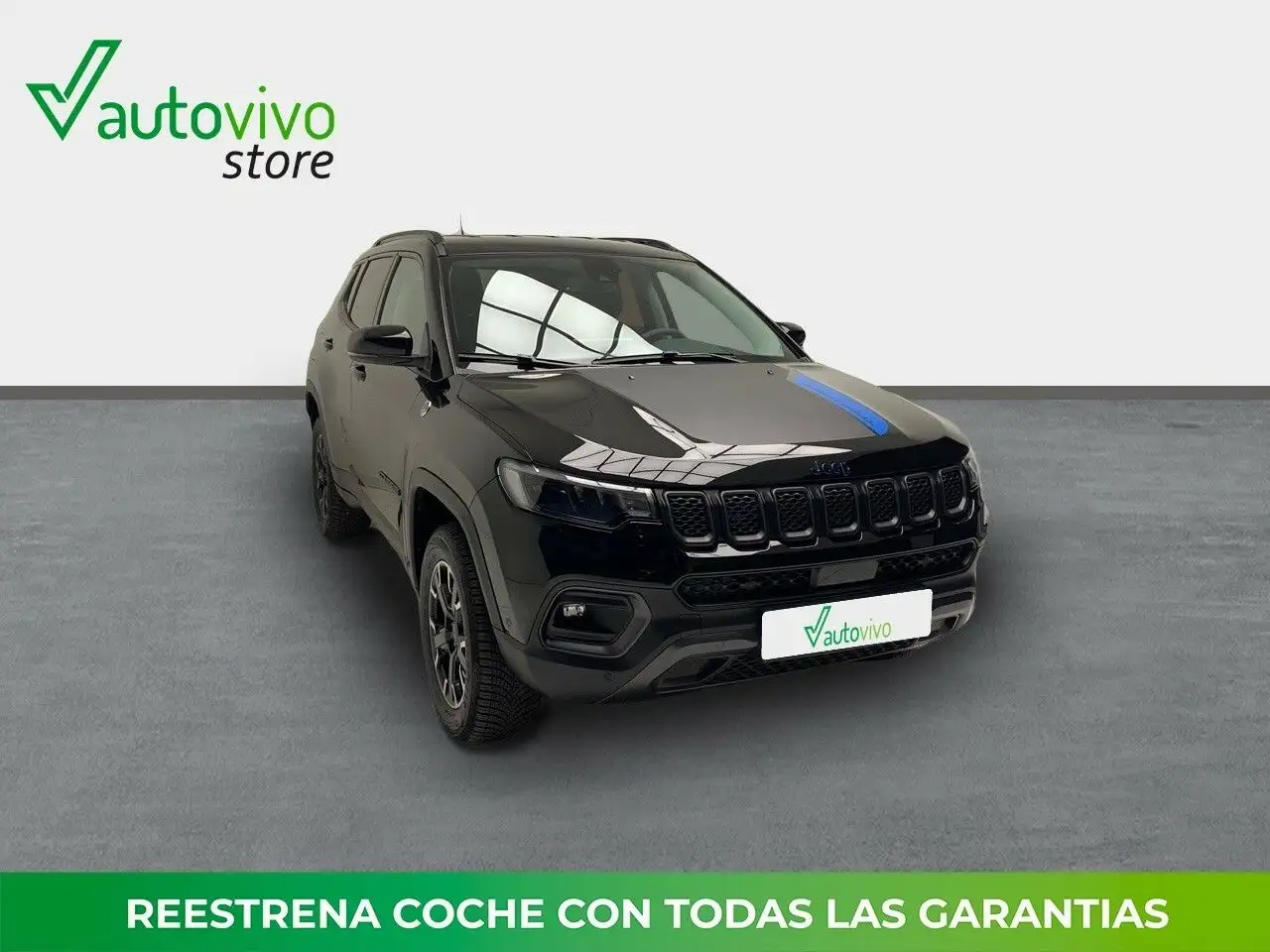  Renting Jeep Compass TRAILHAWK 1.3 PHEV 240 CV AT 4WD 5P Negro