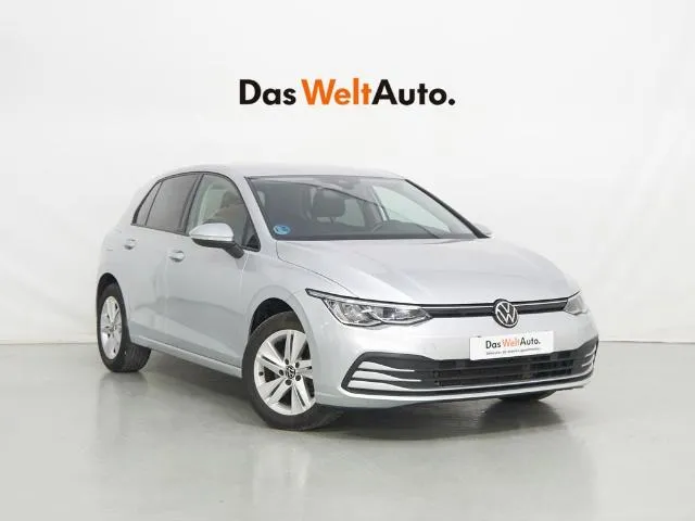  Renting Volkswagen Golf Life 1.0 eTSI 81 kW (110 CV) DSG Ocasión 3