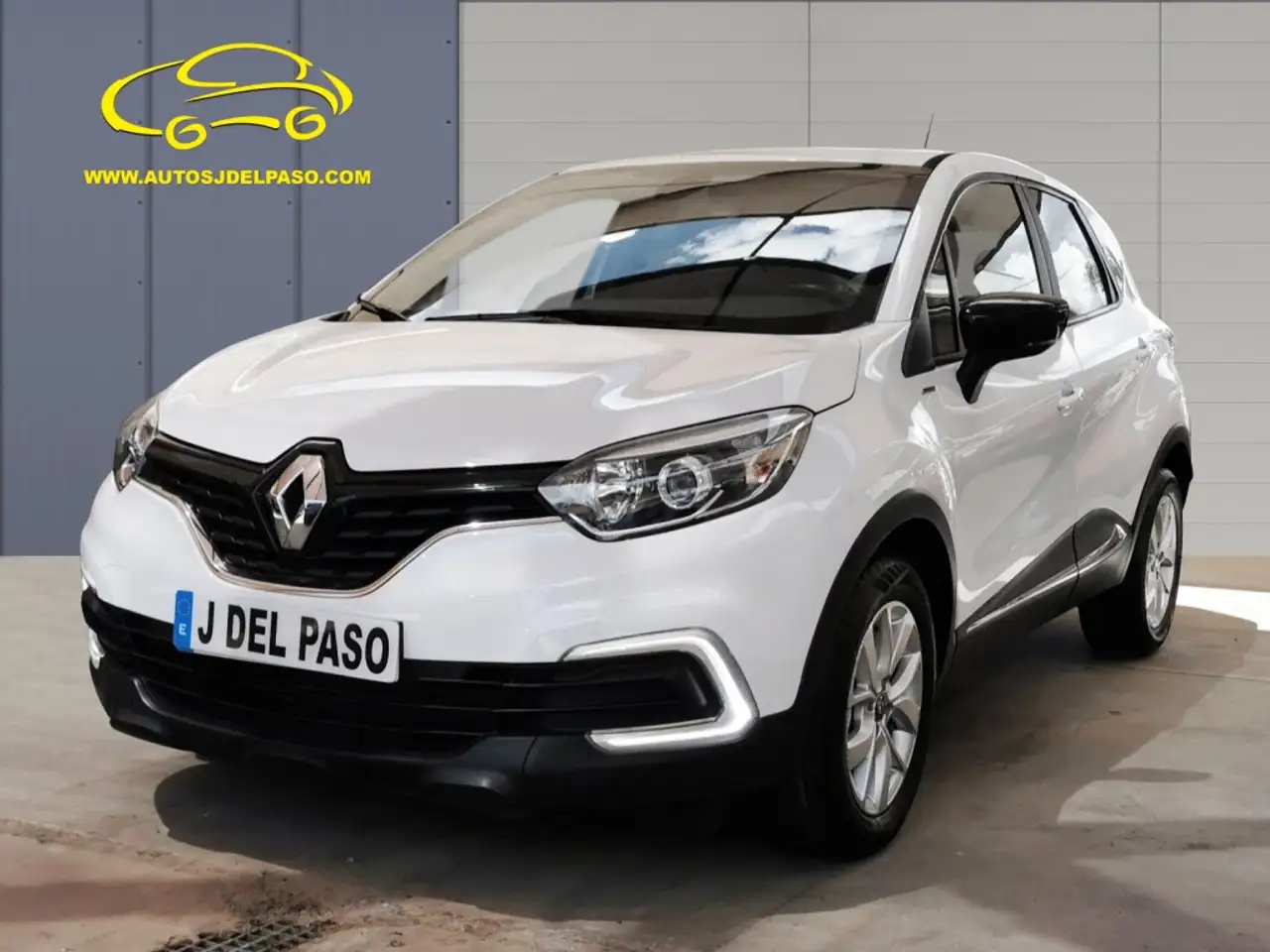  Renting Renault Captur TCe Energy Limited 66kW Blanco