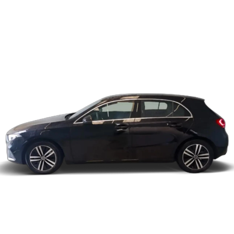 Renting Mercedes-Benz A 250 250e 8G-DCT Negro 4