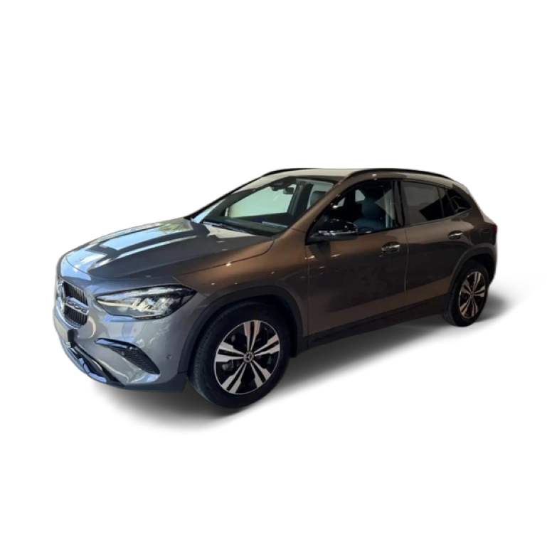 Renting Mercedes-Benz GLA 200 7G-DCT Gris 1