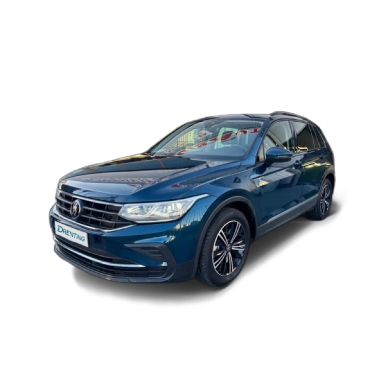 Renting Volkswagen Tiguan 1.5 TSI Urban Sport DSG 110kW Azul