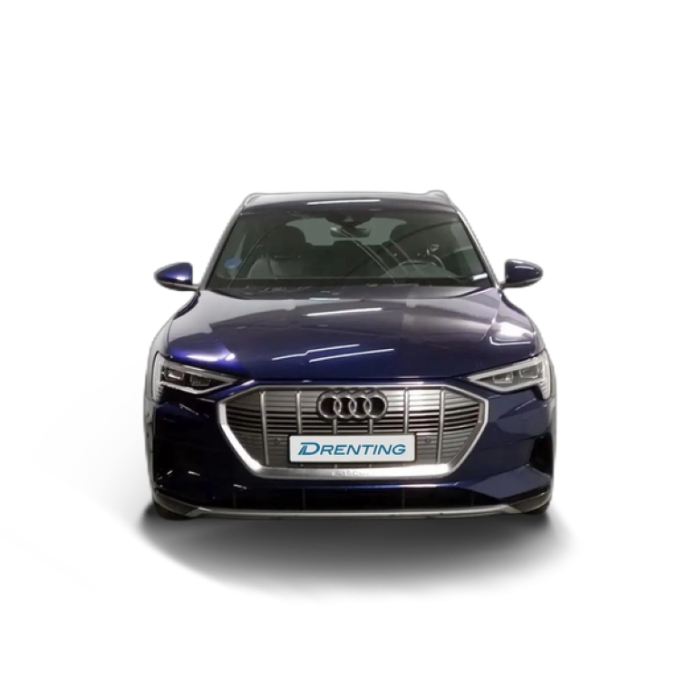 Renting Audi e-tron 55 quattro Advanced Azul
