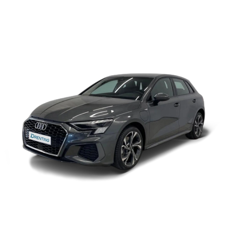 Renting Audi A3 Sportback TFSIe Genuine edition 40 TFSI e 150 kW (204 CV) S tronic