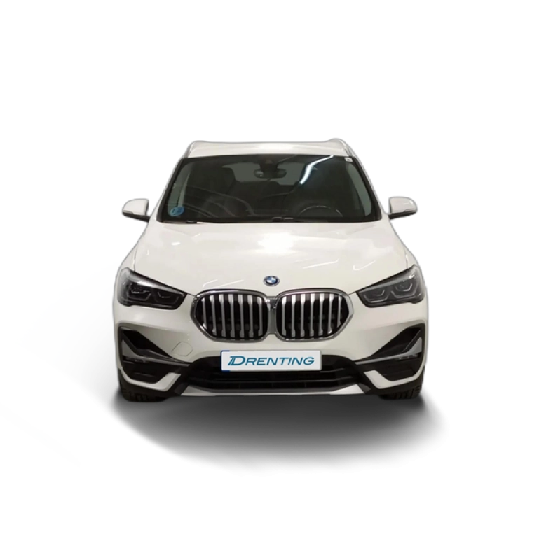 Renting BMW X1 xDrive25e 1