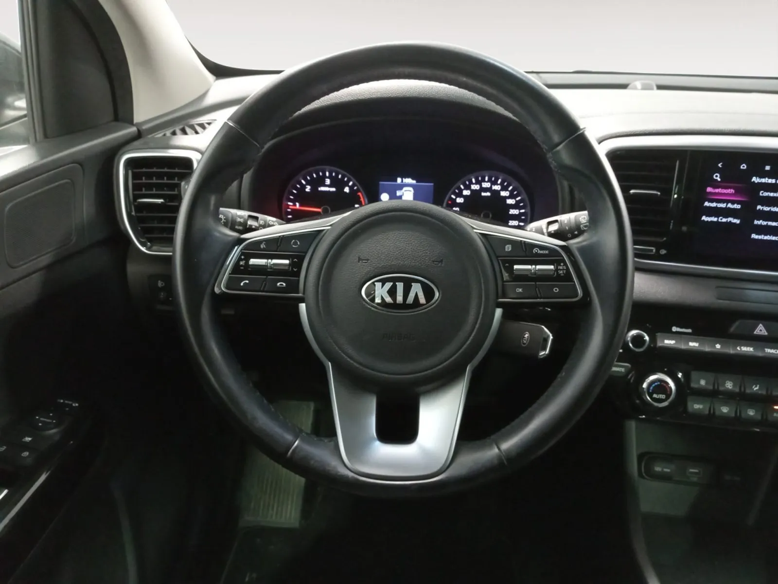 Renting Kia Sportage 1.6 CRDi MHEV Drive Plus 2WD 1