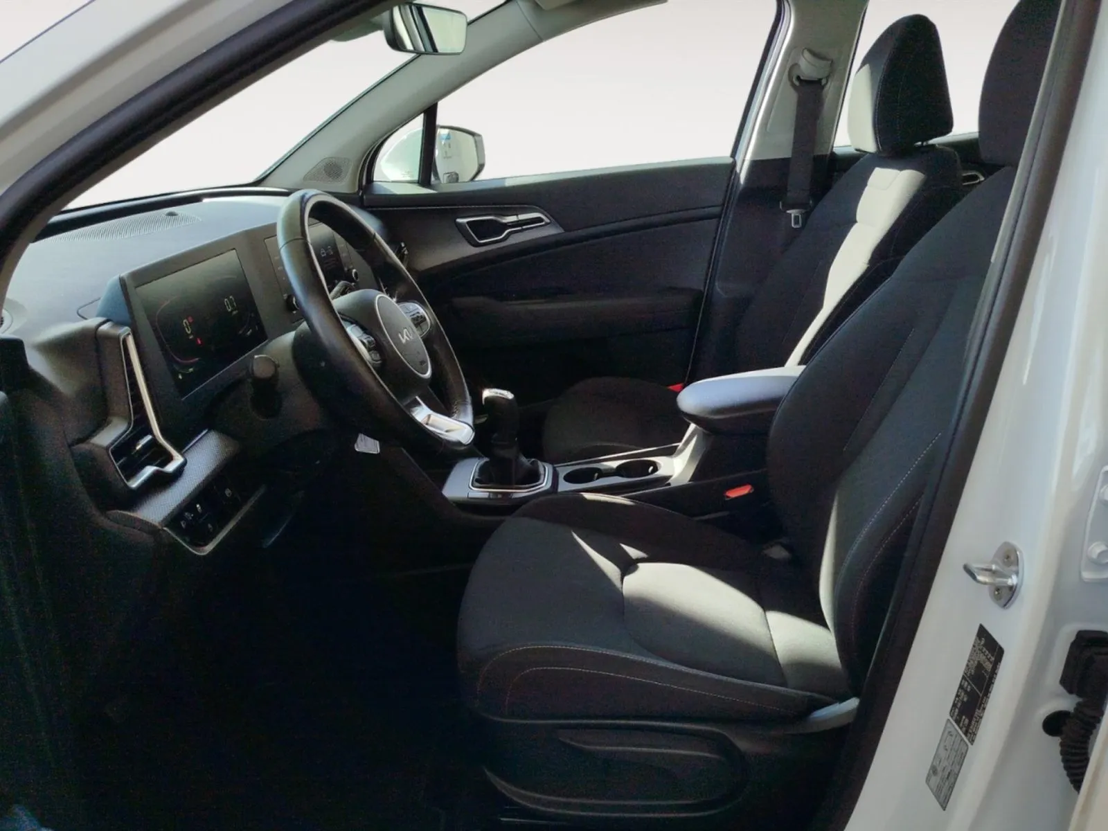 Renting Kia Sportage 1.6 T-GDI Concept 1