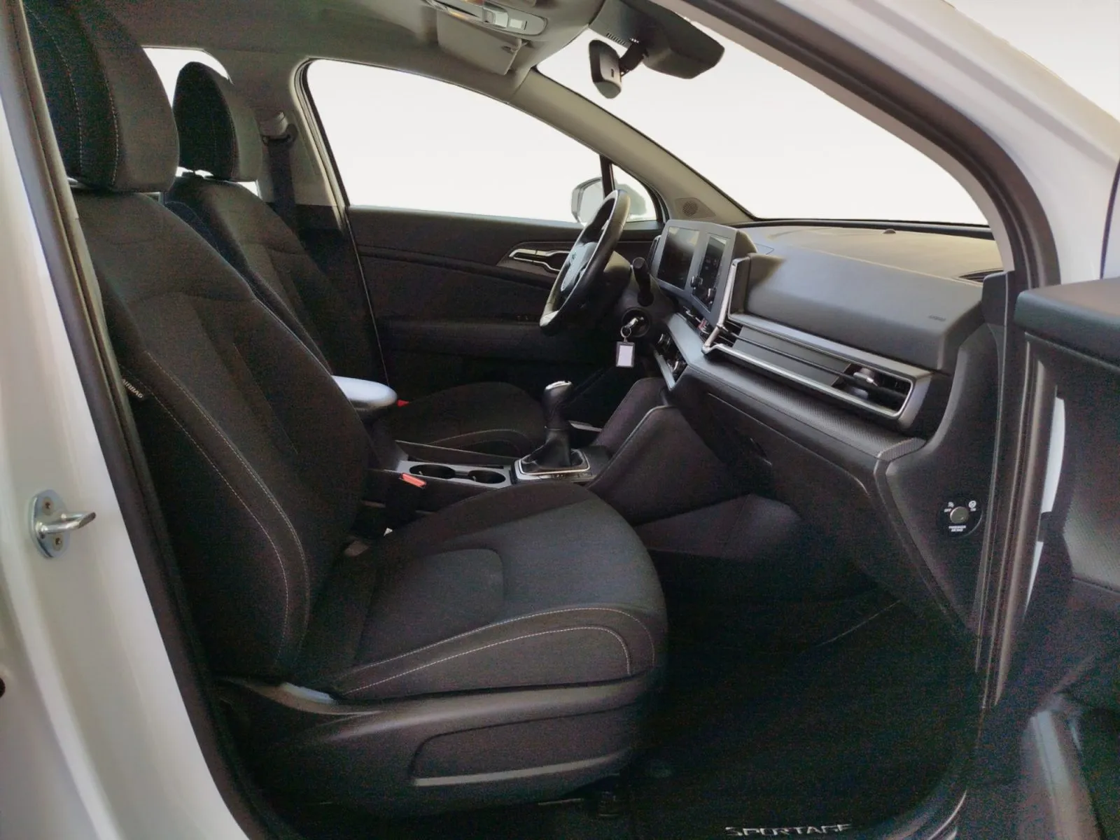 Renting Kia Sportage 1.6 T-GDI Concept 1
