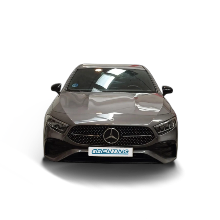 Renting Mercedes-Benz Clase A 200 AMG Line 1 1