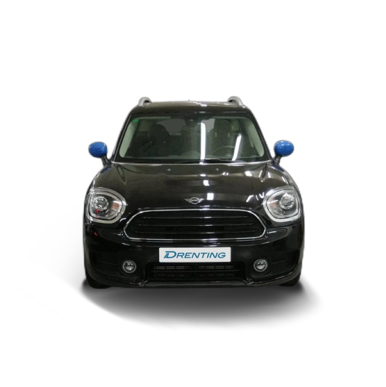 Renting MINI Countryman Cooper D 1