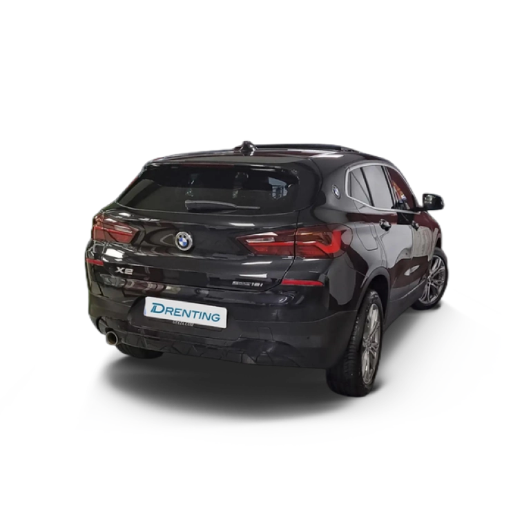 Renting BMW X2 sDrive 18i Negro 4