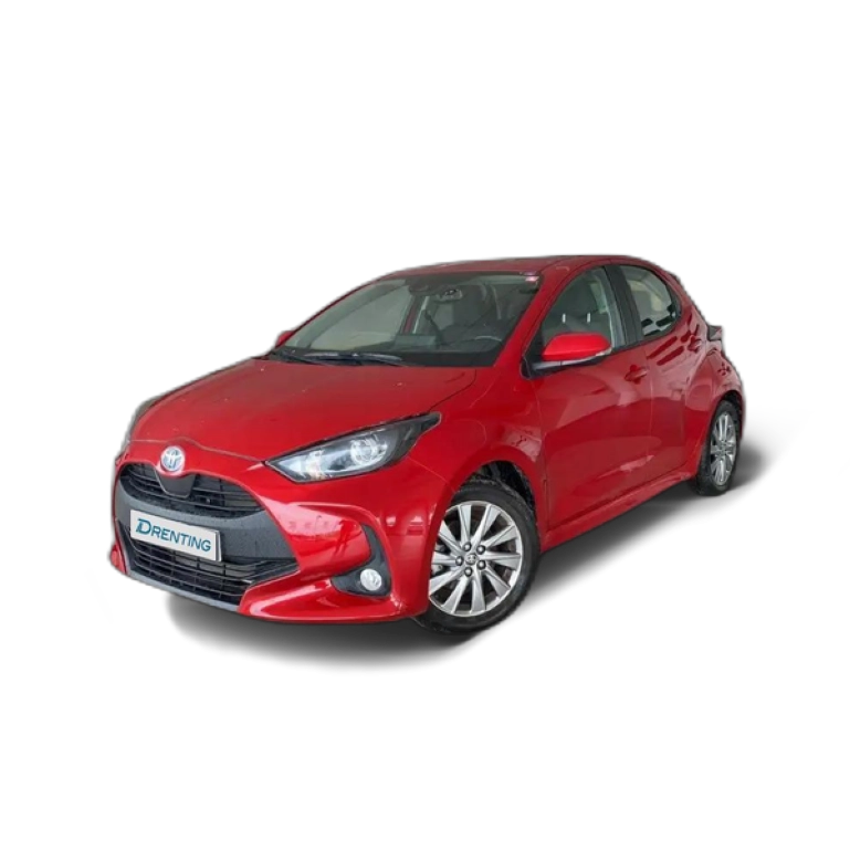 Renting Toyota Yaris 1.5 120H Active Tech Rojo 1