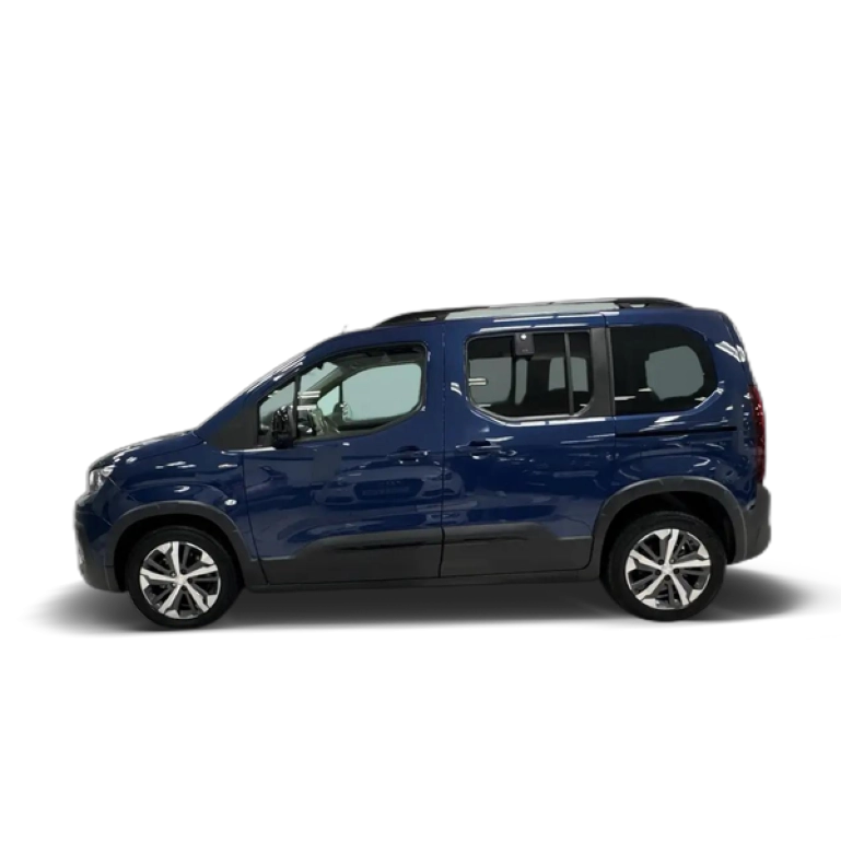 Renting Peugeot Rifter 1.5BlueHDi S&amp;S Standard GT Line EAT8 130 Azul