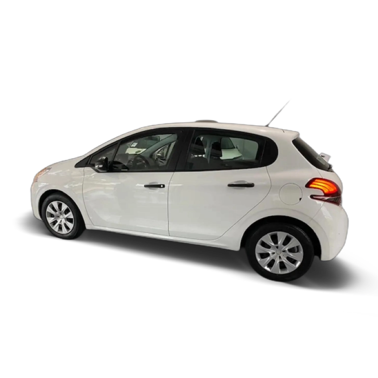 Renting Peugeot 208 1.6 BlueHDi Active 75 Blanco