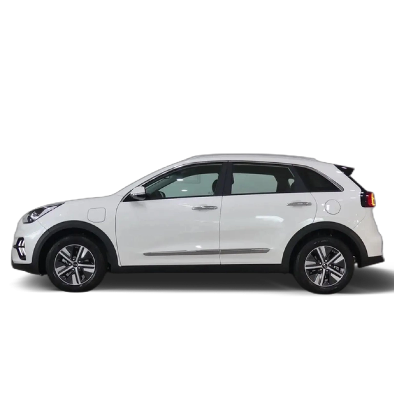 Renting Kia Niro 1.6 GDI PLUG-IN HYBRID DRIVE 141 5P Blanco