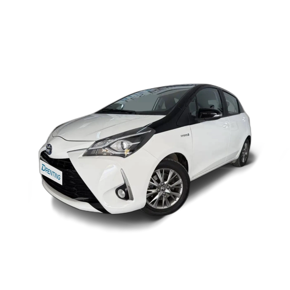 Renting Toyota Yaris 100H 1.5 Active Tech Blanco 1
