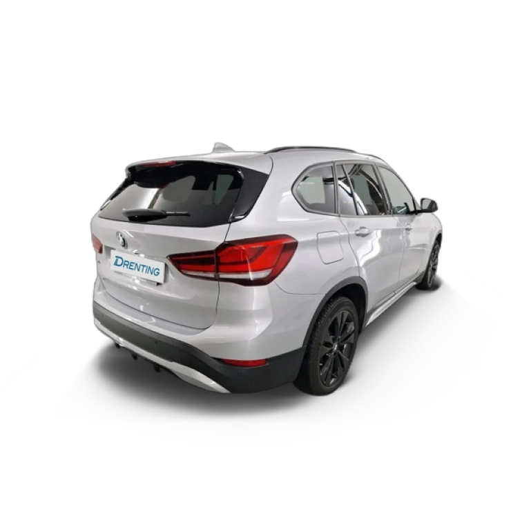 Renting BMW X1 sDrive 18i