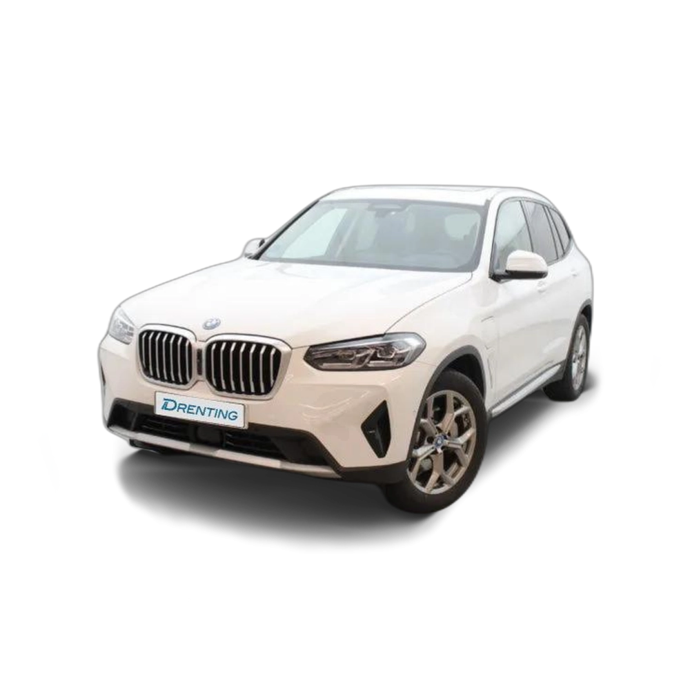 Renting BMW X3 xDrive30e xLine 215 kW (292 CV)