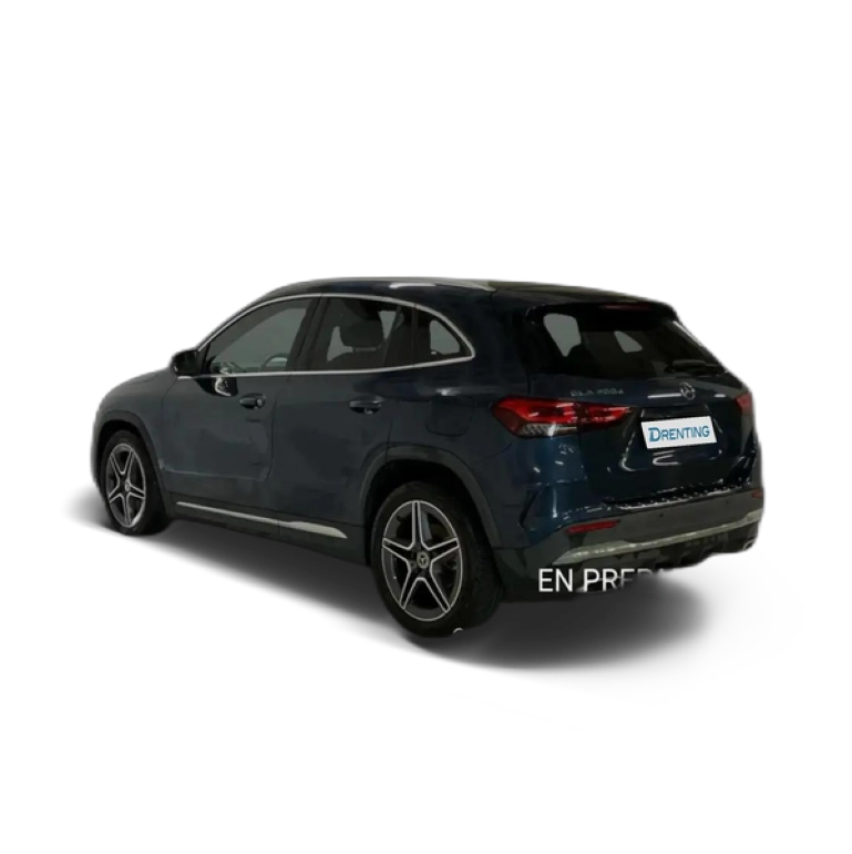 Renting Mercedes-Benz GLA 200 D Azul