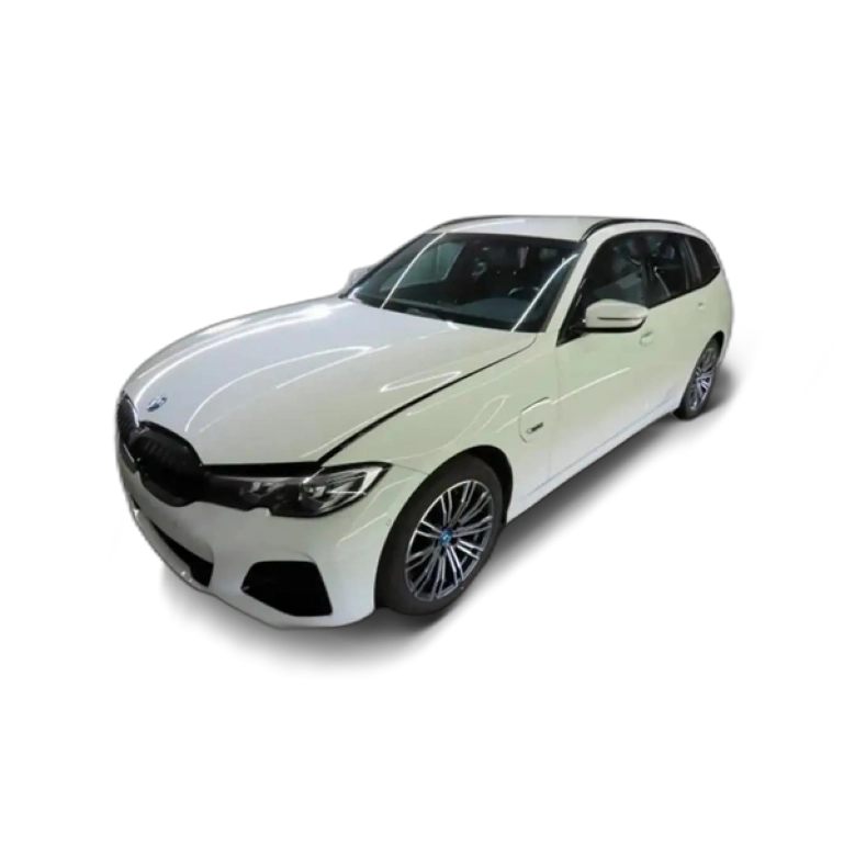 Renting BMW 320 E 204 CV STEPTRONIC M SPORT Blanco