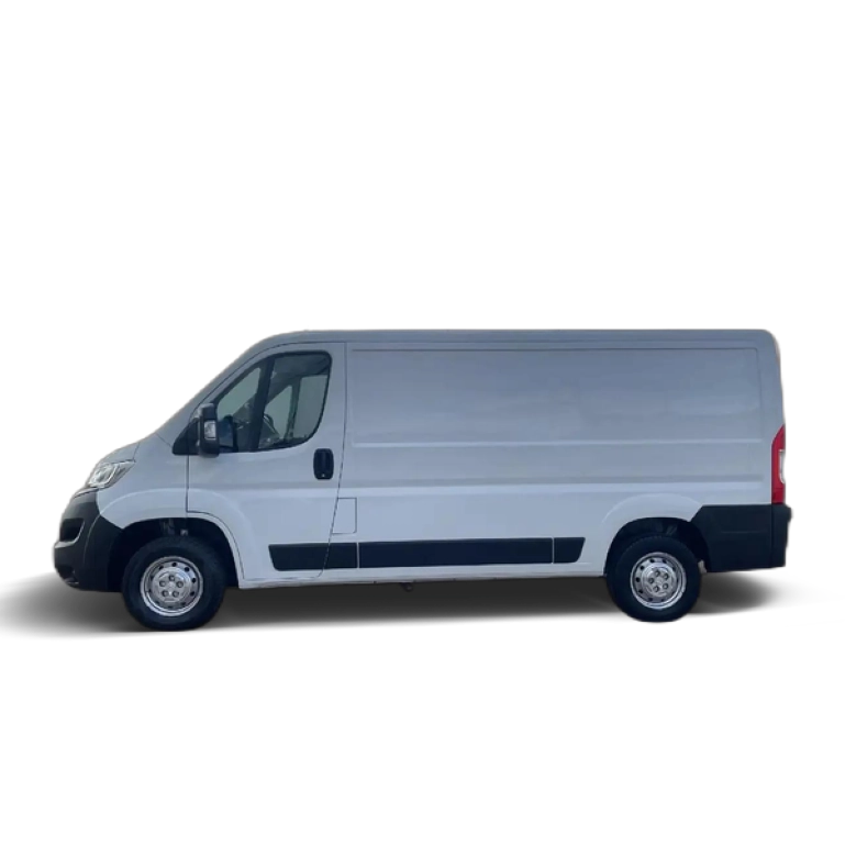 Renting Citroen Jumper BlueHDi 96KW (130CV) Furgón 33L2H1 Blanco
