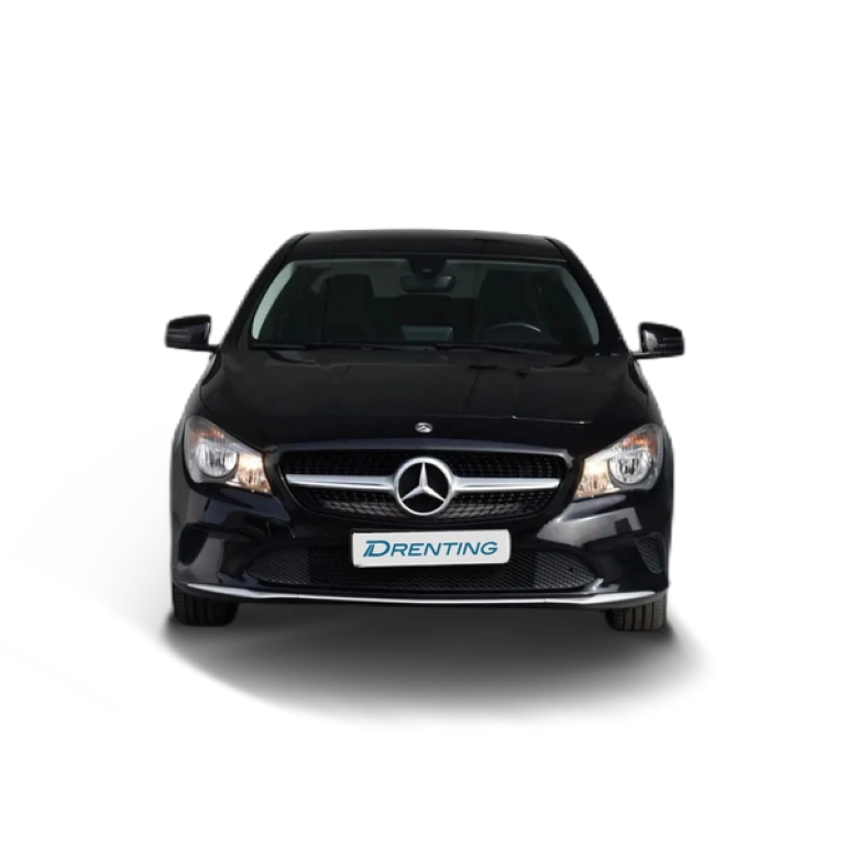 Renting Mercedes-Benz CLA 180 Negro 3