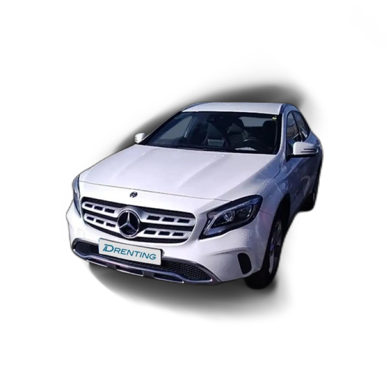 Renting Mercedes-Benz GLA 180 MERCEDES -CLASS Blanco