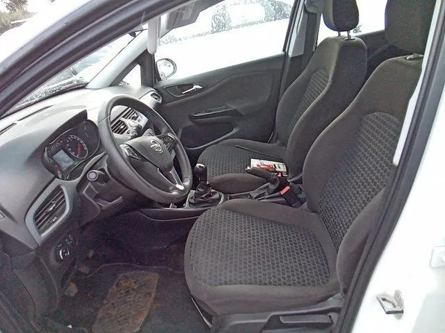 Renting OPEL Corsa 1.4 Color Edition 90