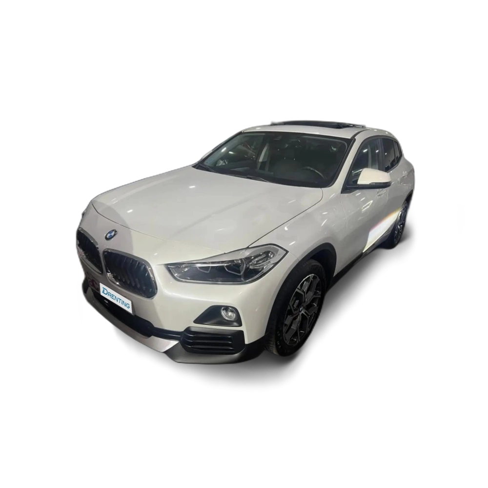 Renting BMW X2 sDrive 18iA Blanco 3