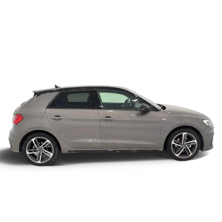 Renting Audi A1 Sportback 30 TFSI Adrenalin Black edition Gris 3 1