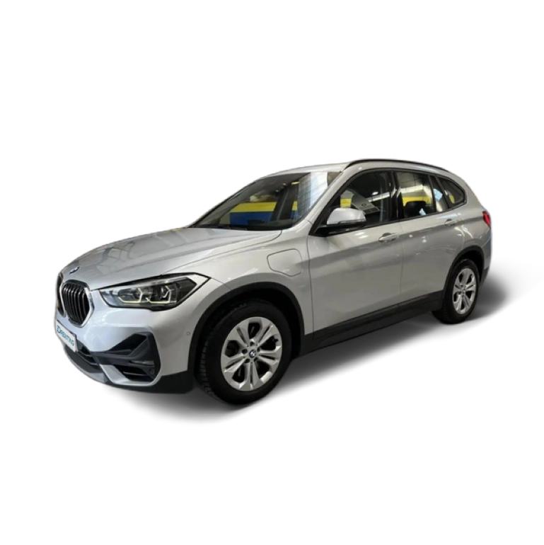 Renting BMW X1 xDrive25eA Gris 2