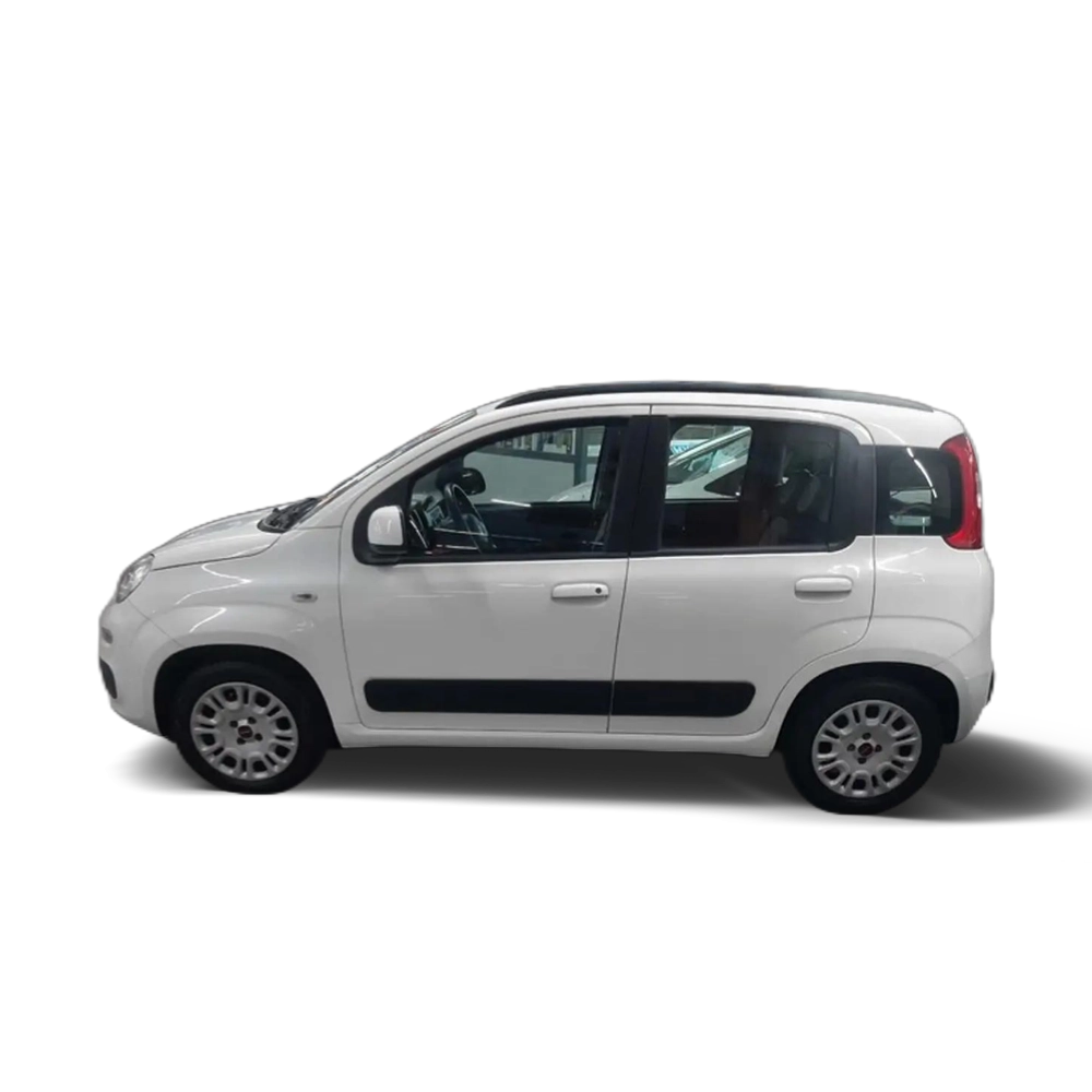 Renting Fiat Panda 1.2 Lounge Blanco