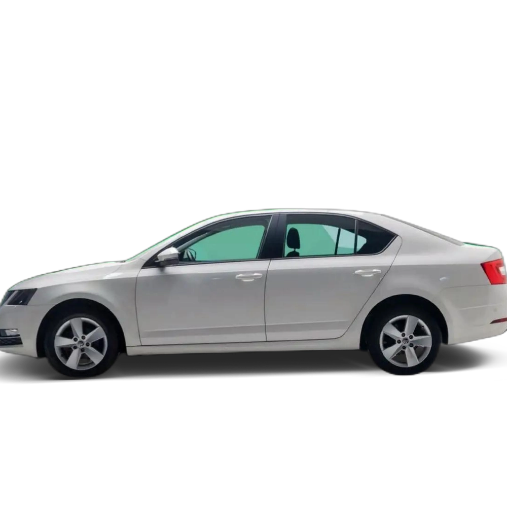 Renting Skoda Octavia 1.6TDI CR Ambition Blanco