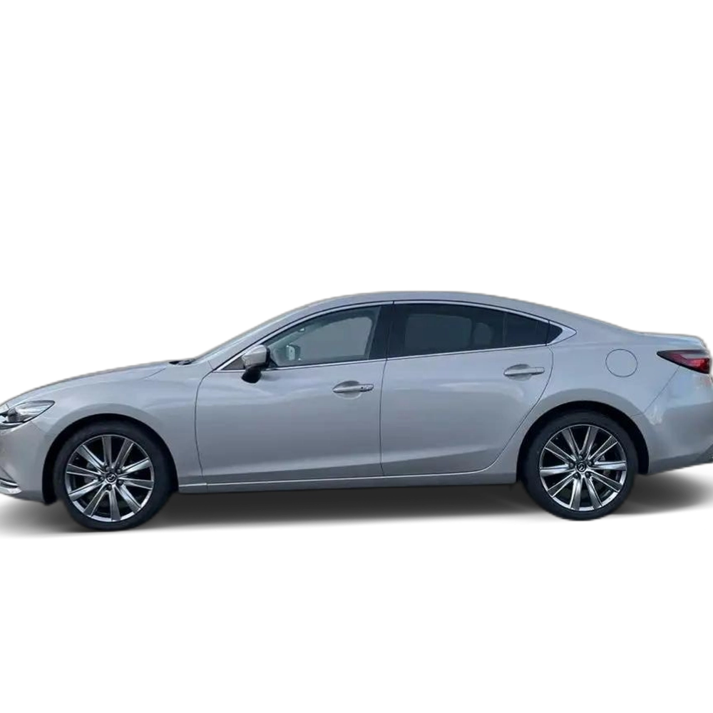 Renting Mazda 6 2.0 Skyactiv-G Exclusive-Line Black 165 Gris