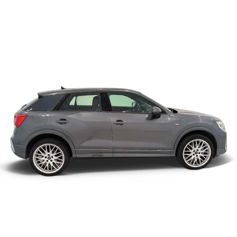 Renting Audi Q2 35 TDI Adrenalin S tronic 110kW Gris 1