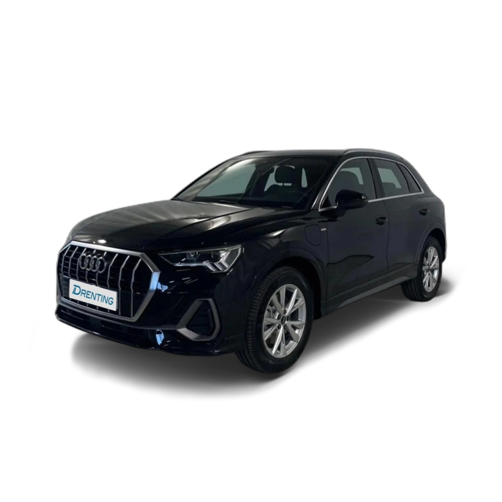 Renting Audi Q3 45 TFSIe S line S-tronic Negro