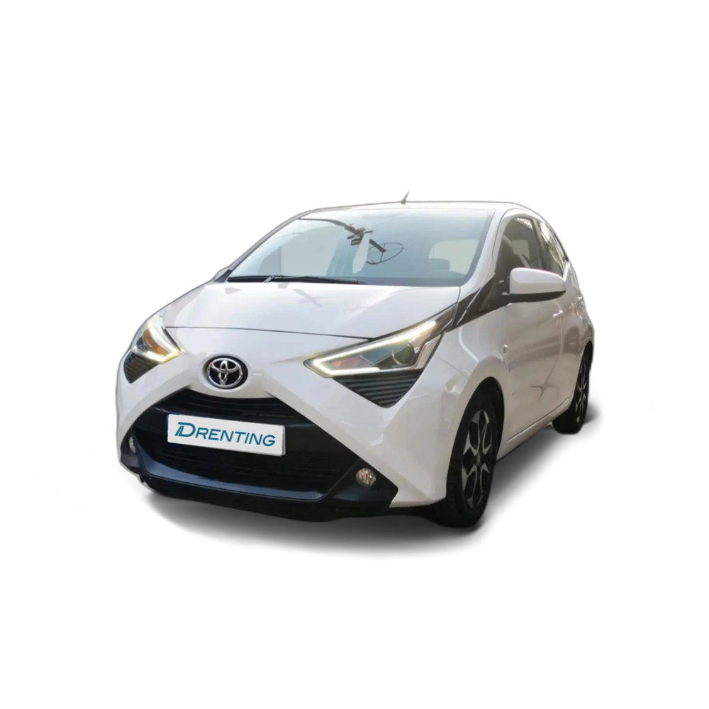 Renting Toyota Aygo 70 x-play Blanco 1