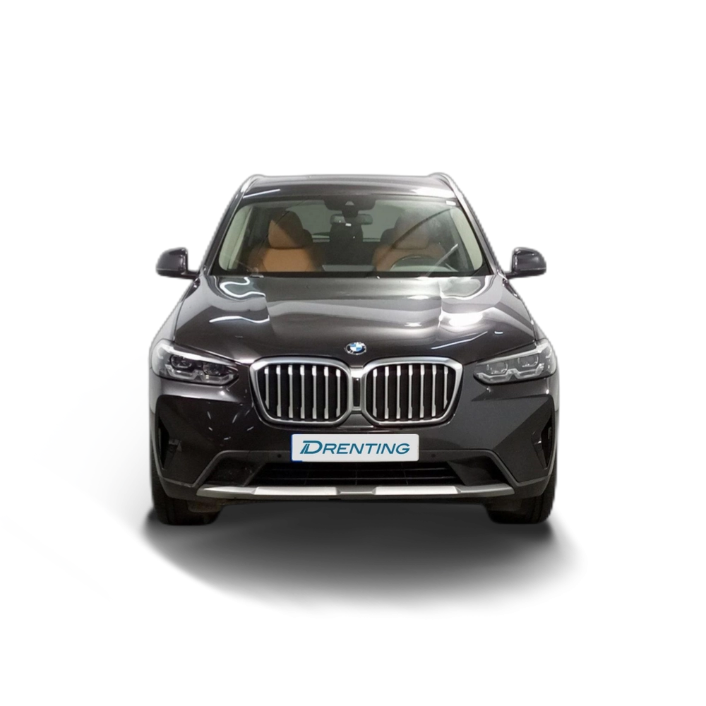 Renting BMW X3 xDrive20d xDrive