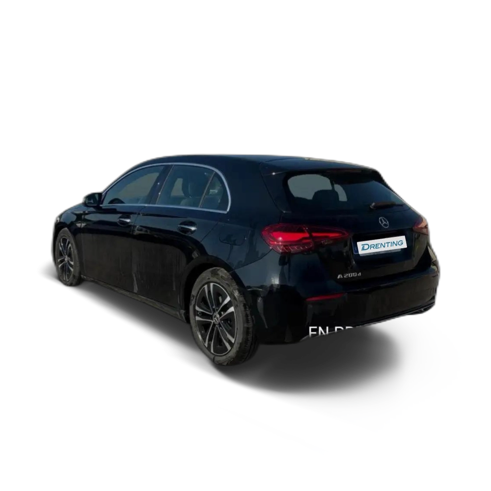 Renting Mercedes-Benz A 200 d Negro 4